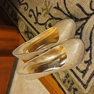 Sparkly Heels ✨️